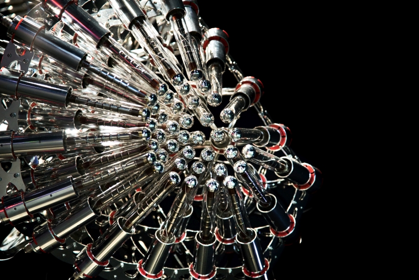 Yunchul Kim. Kaskaad. Installatsioon. 2018. Foto: Rob Battersby