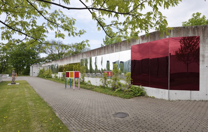 Kristi Kongi dialoogis Kasper Bosmansiga. Alkeemikud, kunstnikud, puhastajad ja teised. Foto: Anu Vahtra