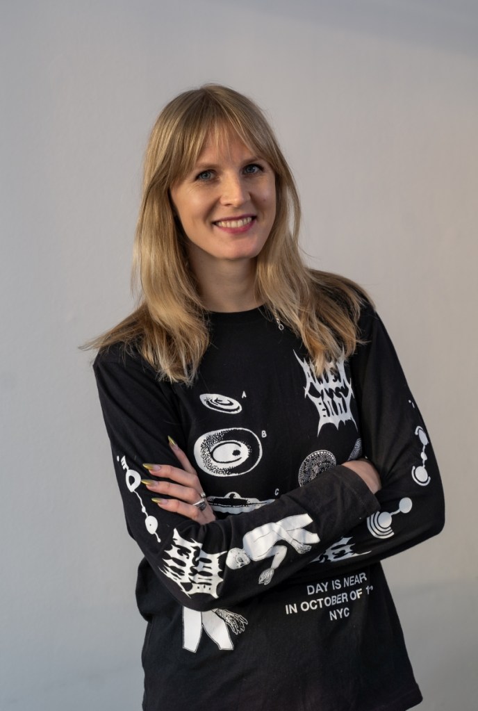 Fotol on kujutatud Maria Arusoo.