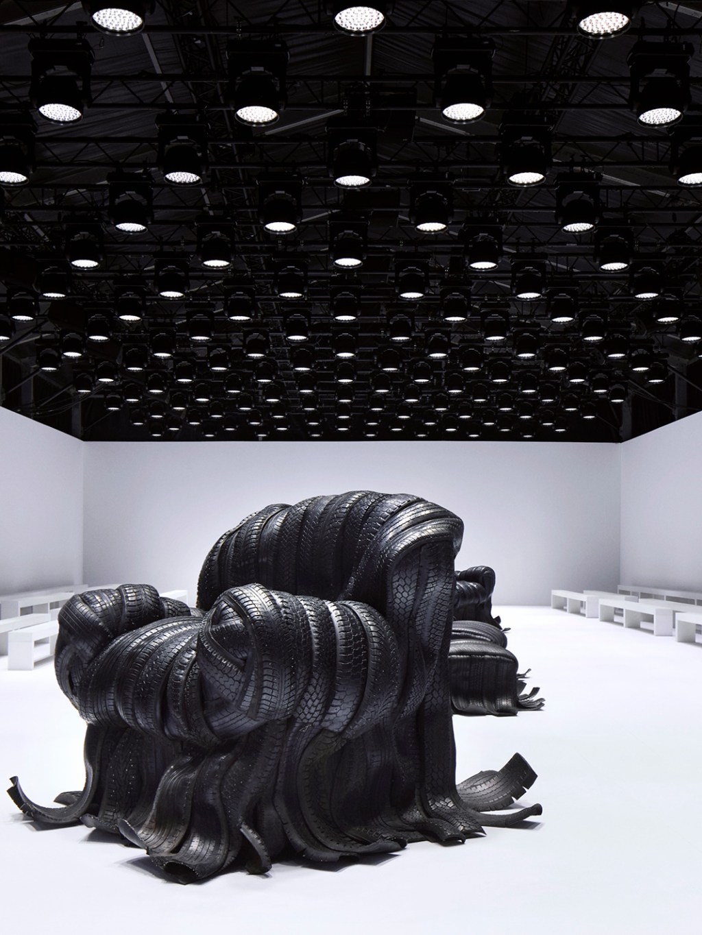 Kuidas jõudsid Villu Jaanisoo toolid Pariisi&nbsp;moenädalale?