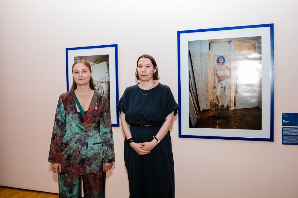 Anna-Stina Treumund: kväärkunstnik, kogukonna eestvedaja ja&nbsp;aktivist